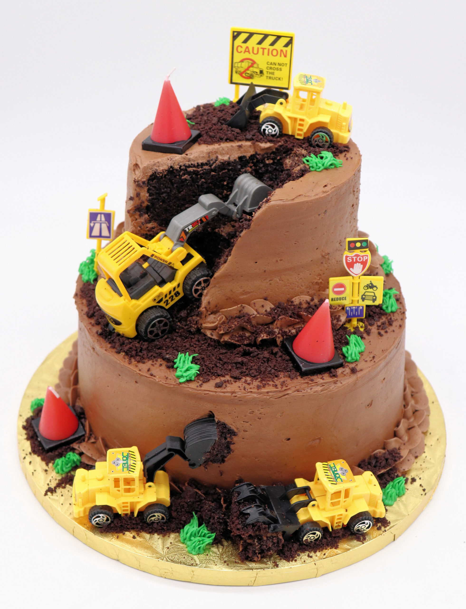 Construction Cake  Love to be in the Kitchen