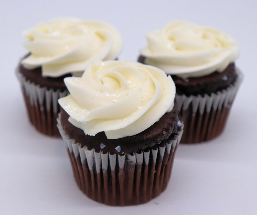 Classic Rose Swirl Cupcakes